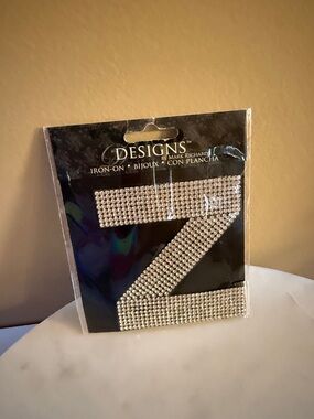 Mark Richard’s DESIGNS Iron-On Rhinestone 'Z' Patch - Silver